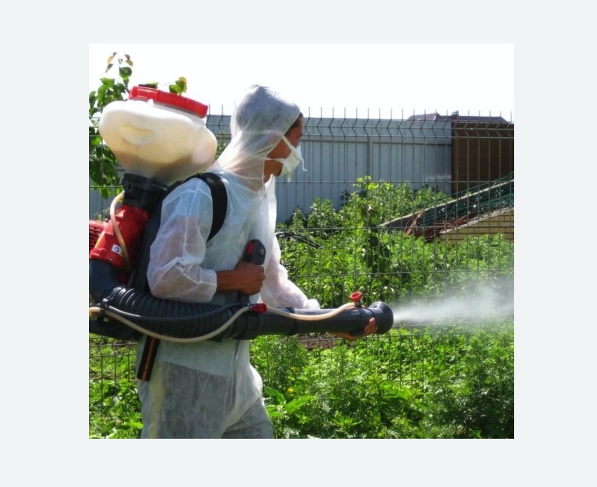 Акарицидная обработка территории в Гагаринском районе Москвы